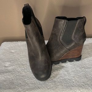 Brand new ! Never worn!